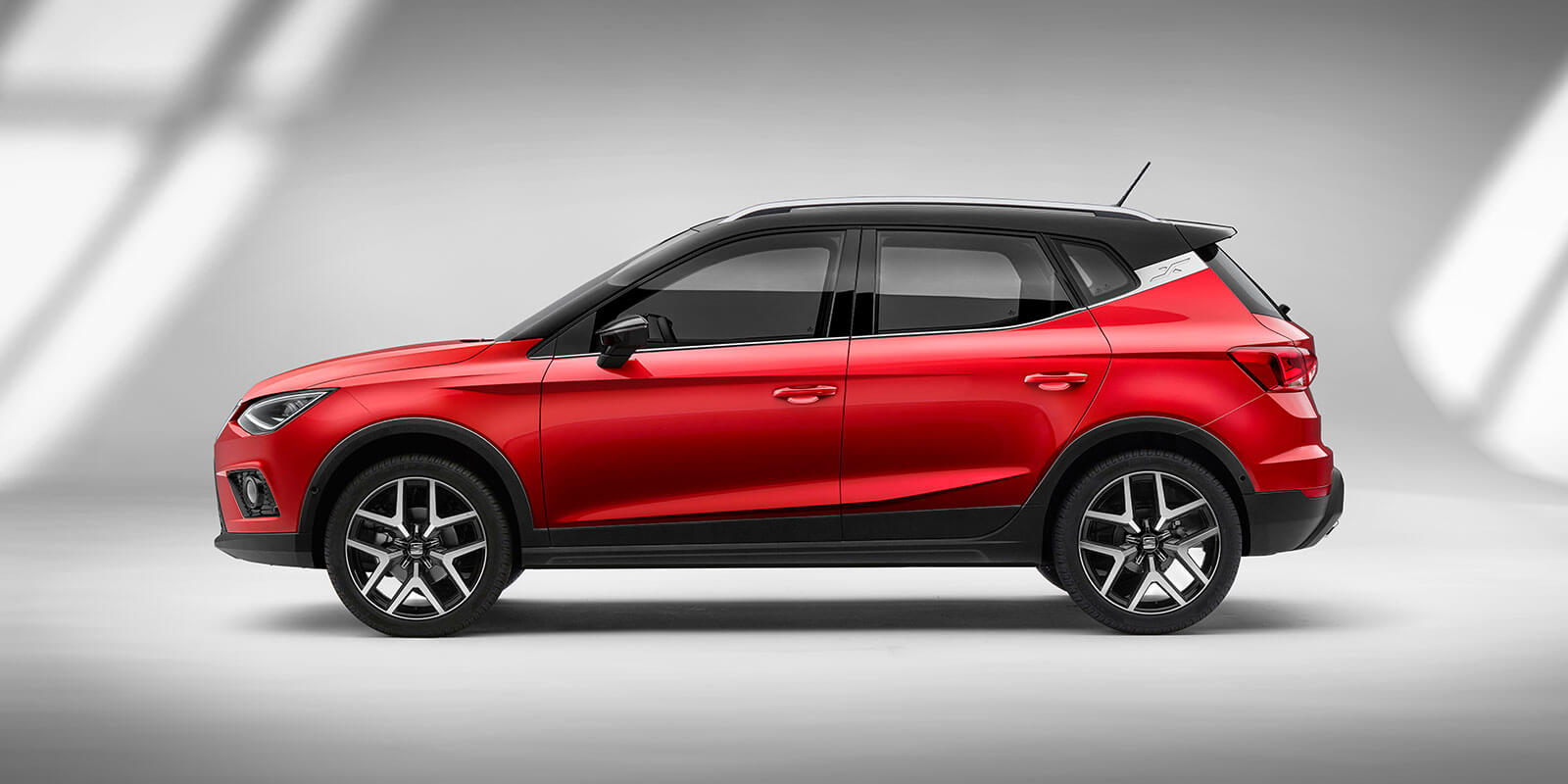 SEAT Arona rojo
