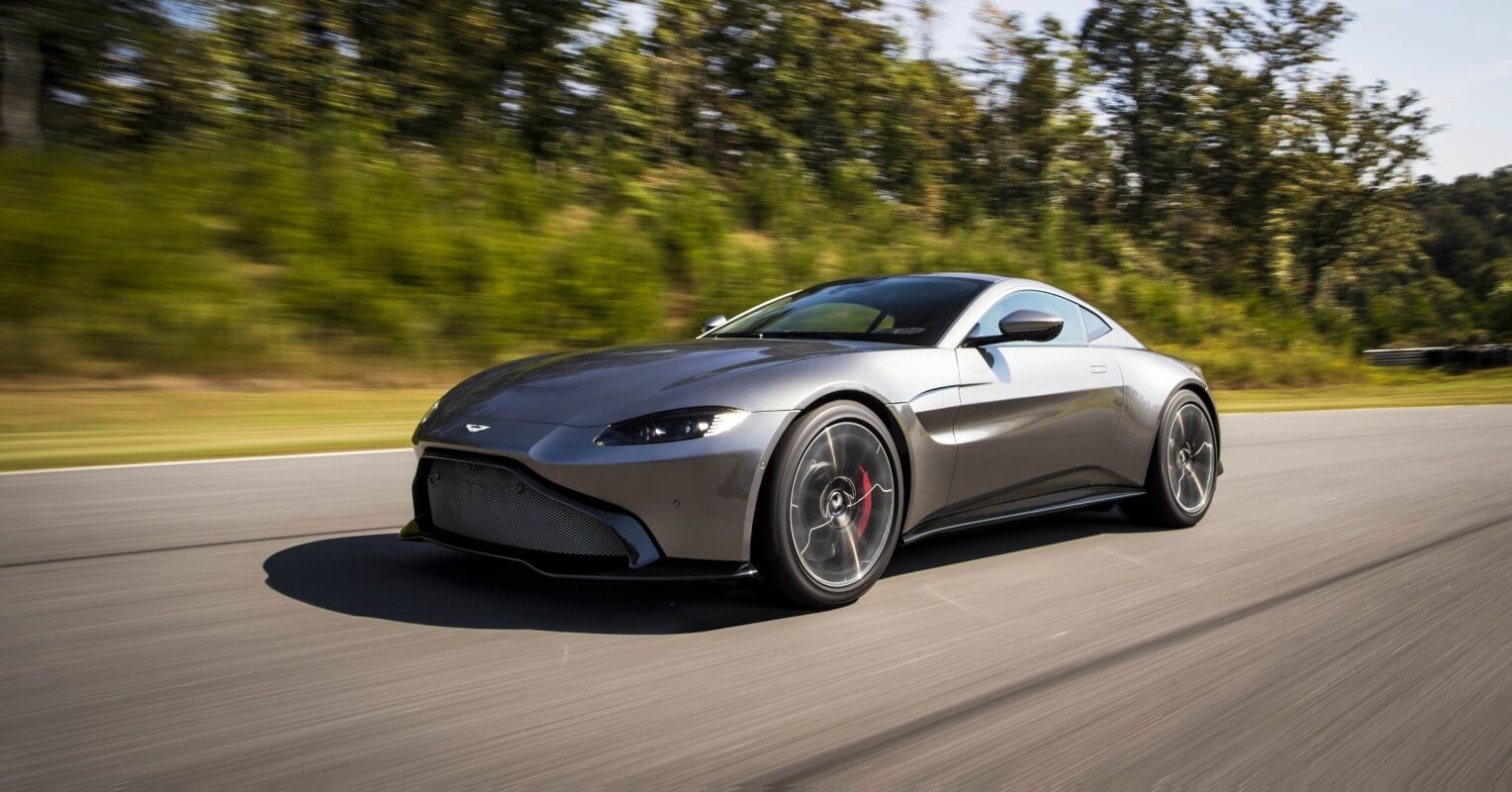 Coches de 2017 Aston Martin V8 Vantage