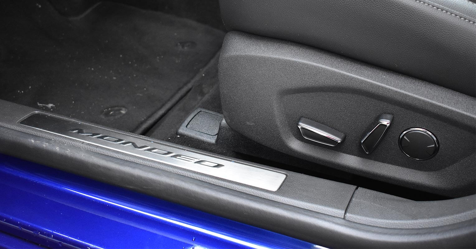 Regulación eléctrica de los asientos del Ford Mondeo híbrido