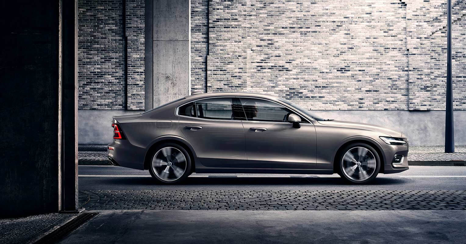 Volvo S60 2019 lateral