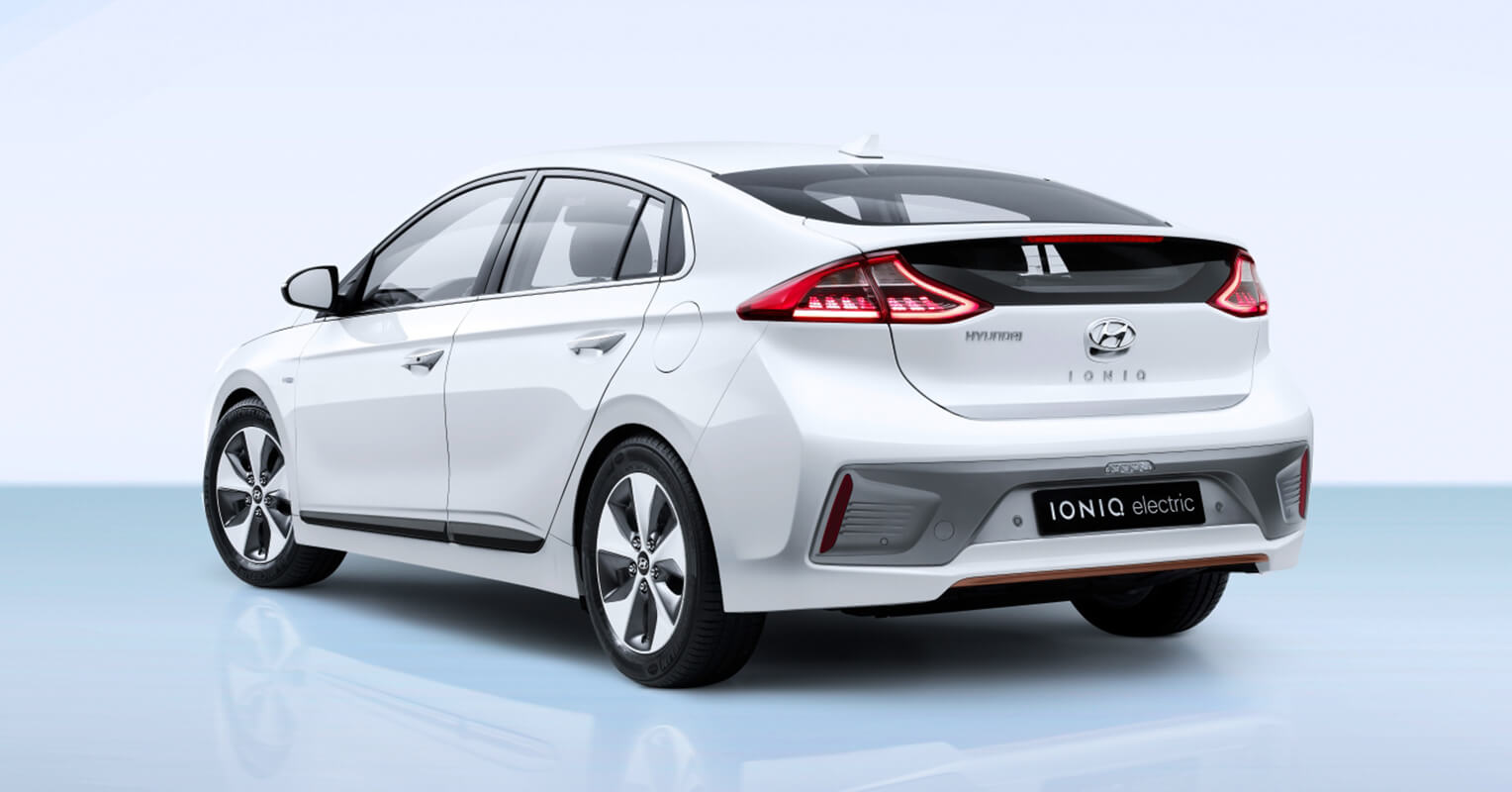 Hyundai Ioniq trasera