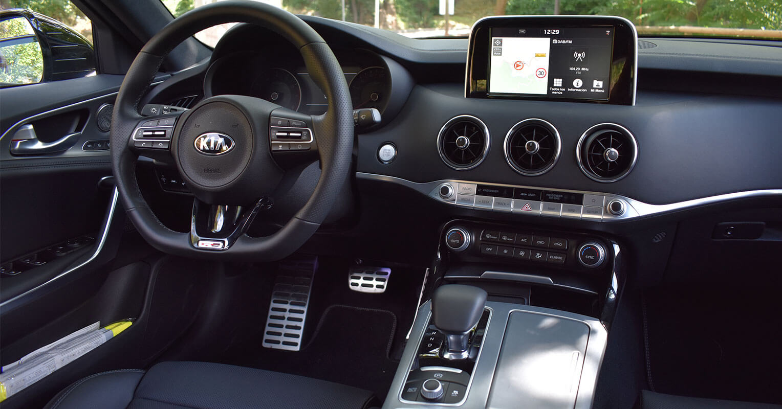 Interior del Kia Stinger