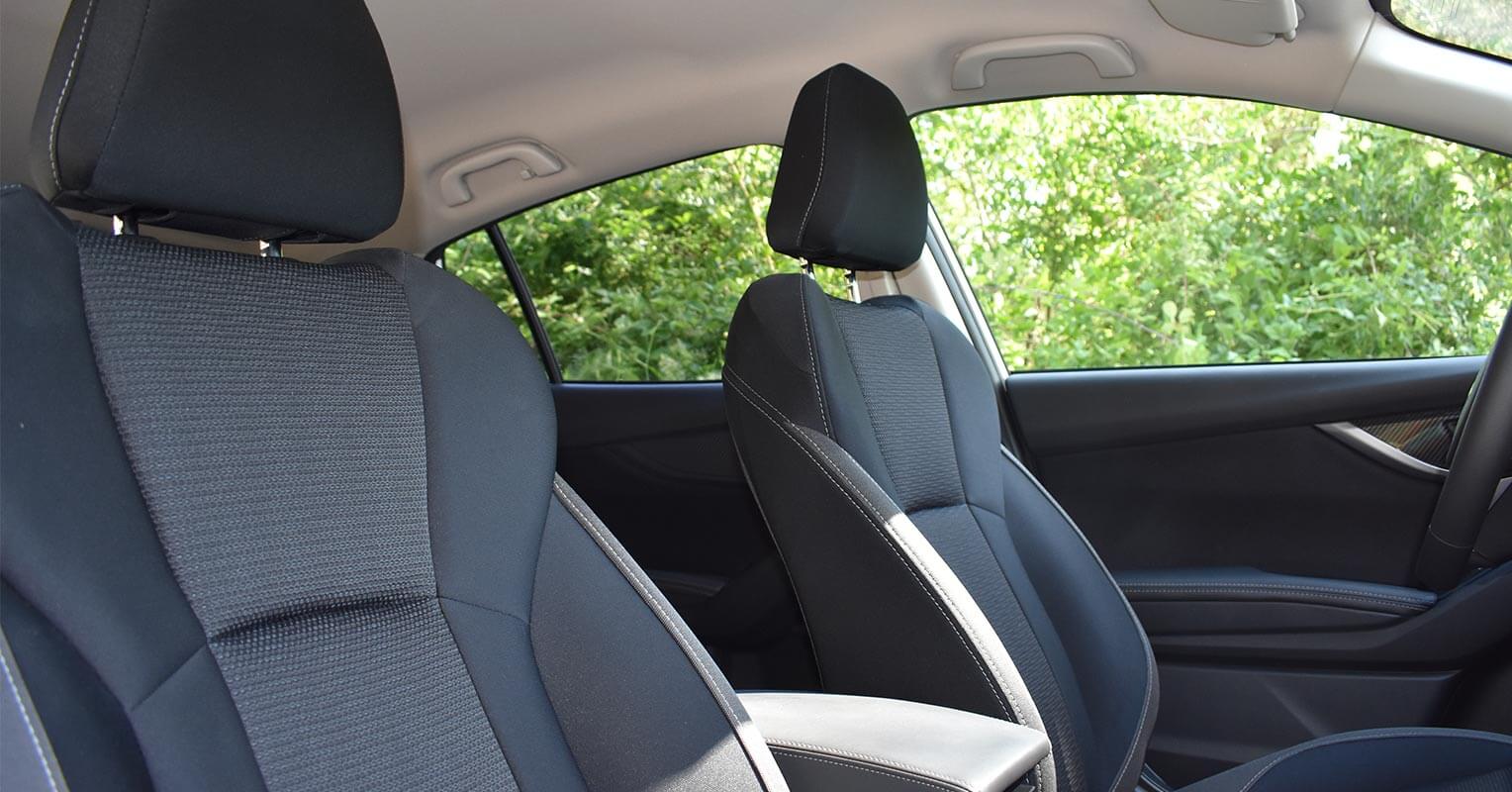 Asientos delanteros del Subaru Impreza 2018